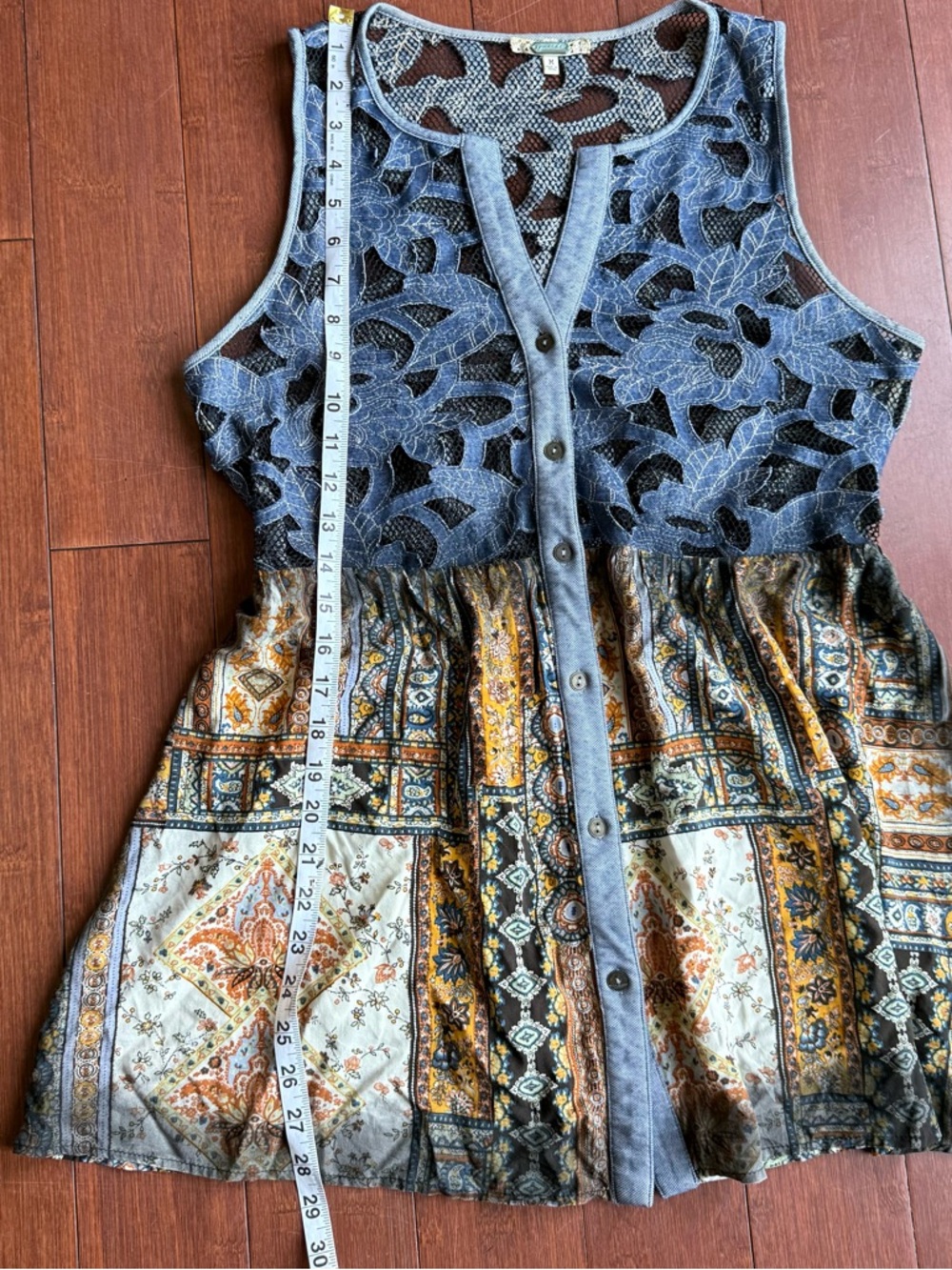 Gimmicks Boho Patchwork Lace Mesh Button Front Tank Top - Size M - Picture 8 of 9